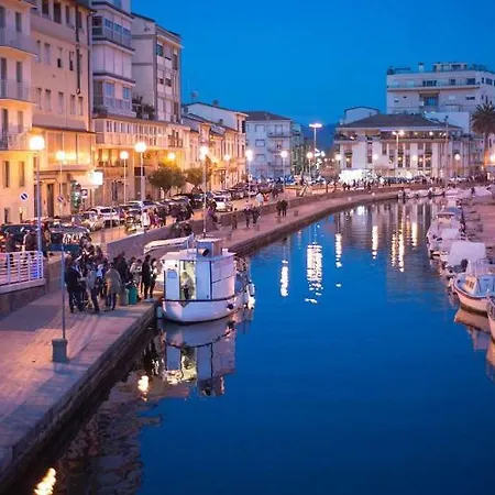 Будинок відпочинку Casavacanza D Funny В'яреджо